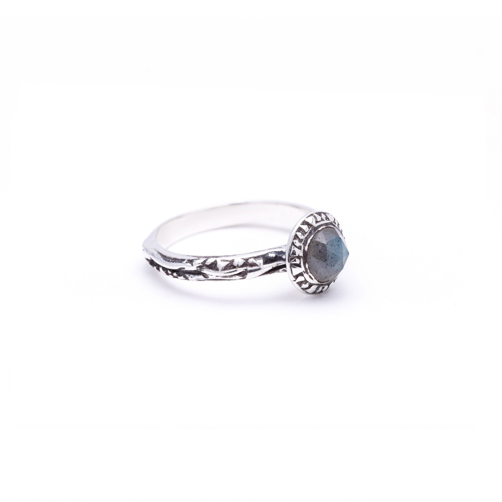 MATRIX HALO BEZEL RING | SILVER & LABRADORITE - AngelaMonacojewelry