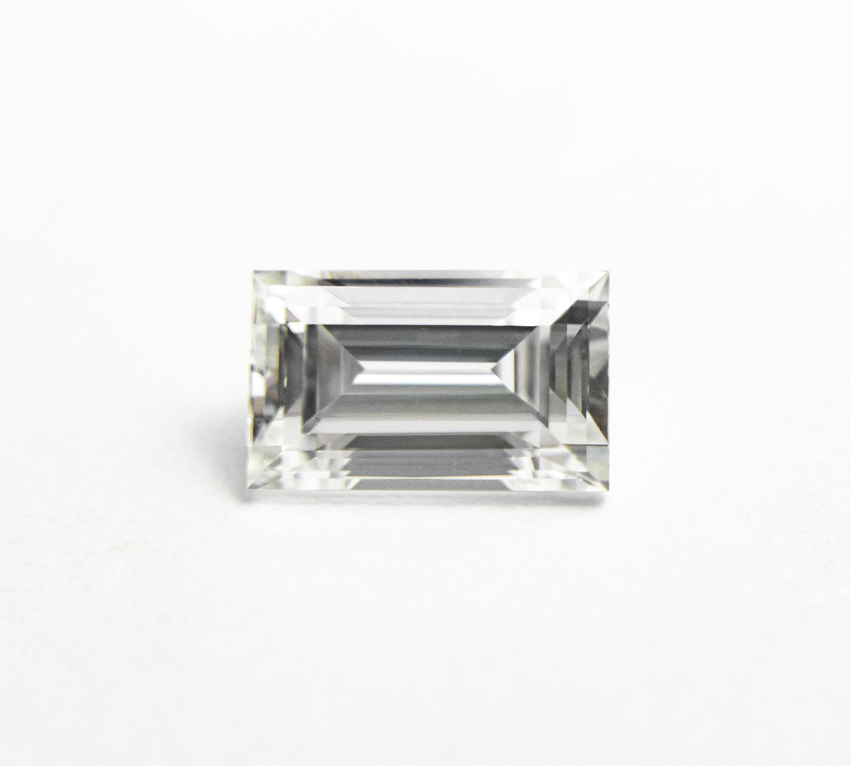 1.01ct 6.98x4.31x3.41mm VS1 I Baguette Step Cut 19136-04 - Misfit Diamonds