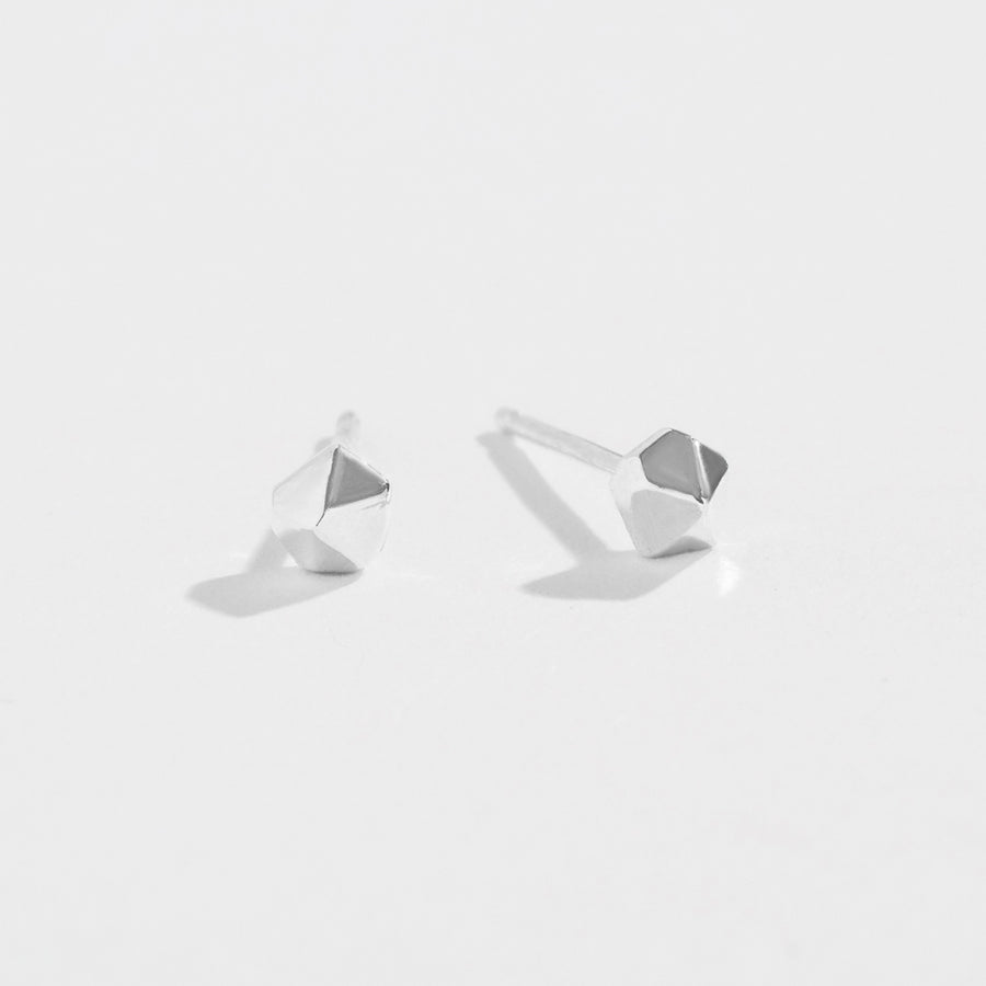 CRYSTAL POINT NUGGET STUDS | 14K GOLD