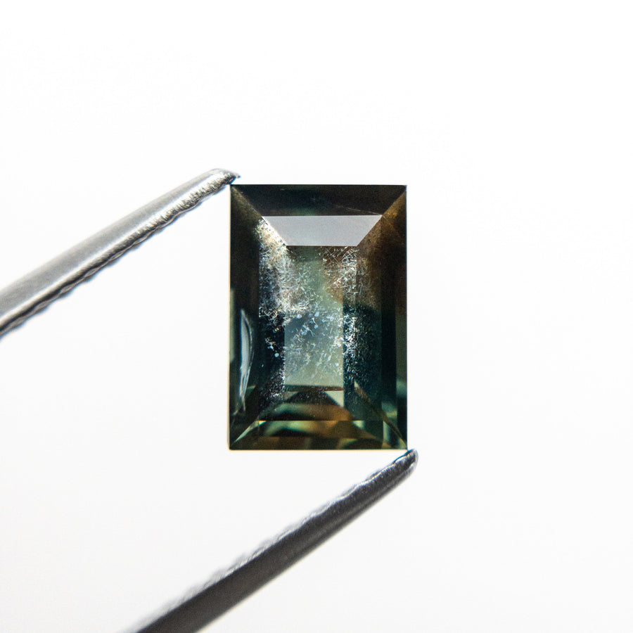 1.65ct 7.82x5.27x3.70mm Rectangle Step Cut Sapphire 21984-01