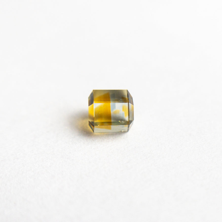 0.61ct 3.77x3.70x3.78mm Hexagonal Prism Sapphire 23747-01