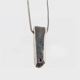 CRYSTAL TALISMAN NUGGET NECKLACE | GARNET