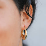 SCULPTURAL WIDE HOOP EARRING
