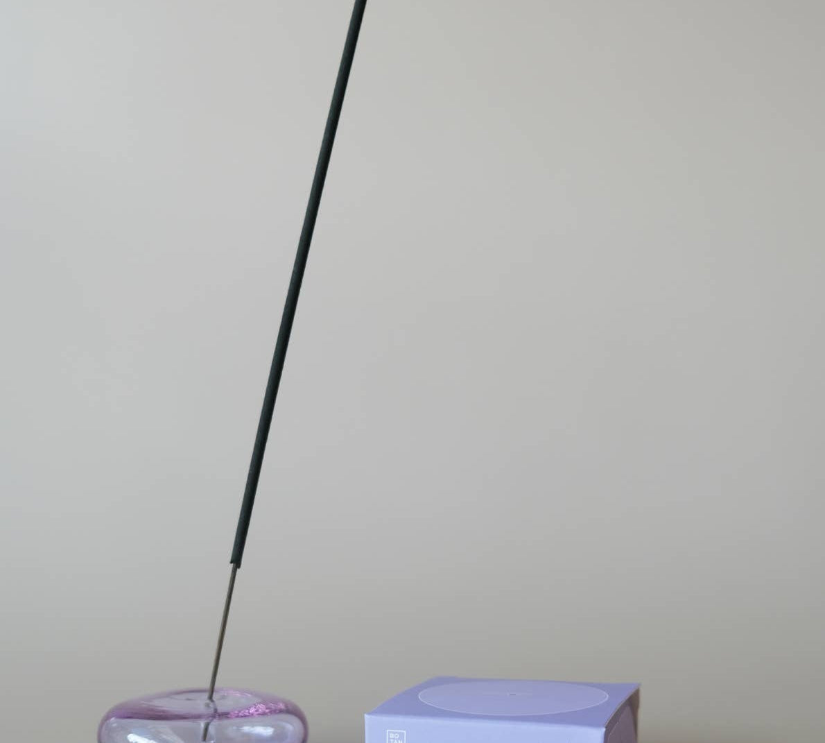 TRANSLUCENT BUBBLE INCENSE HOLDER