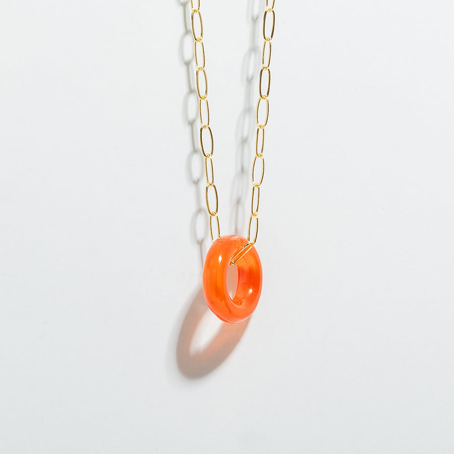 CARNELIAN DONUT CIRCLE NECKLACE