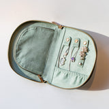 🎁 HALF MOON JEWELRY TRAVEL CASE (100% off)