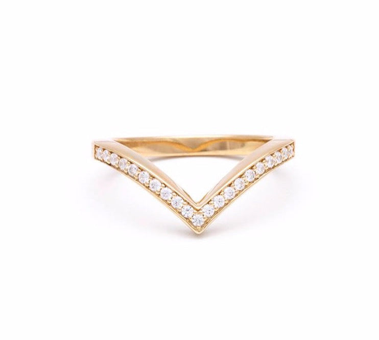 PAVE CHEVRON STACKING RING | 14K GOLD & WHITE DIAMOND