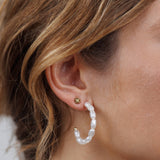 MULTI PEARL HOOP EARRING