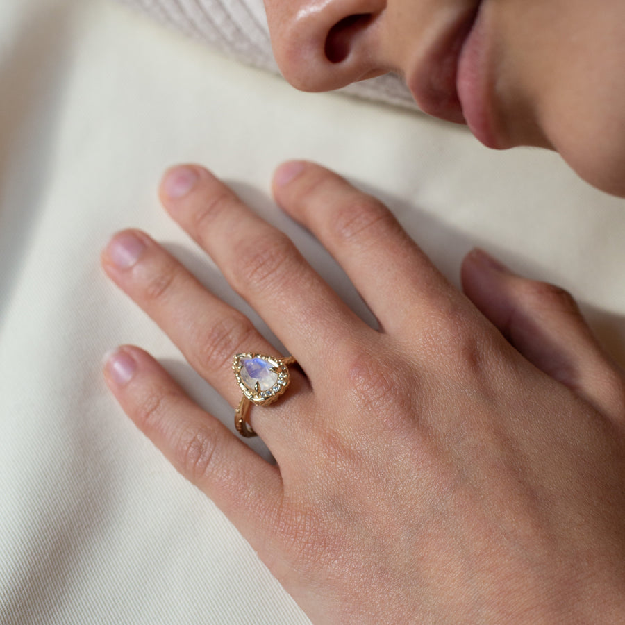 GRAND EXIT RING | MOONSTONE & 14K GOLD