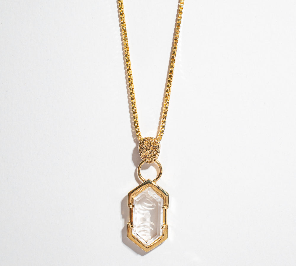 MOON PHASE PENDANT NECKLACE | QUARTZ