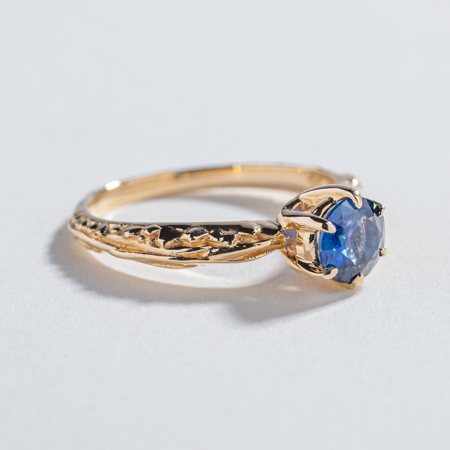 FACETED MATRIX SOLITAIRE ENGAGEMENT RING | 14K GOLD & SAPPHIRE