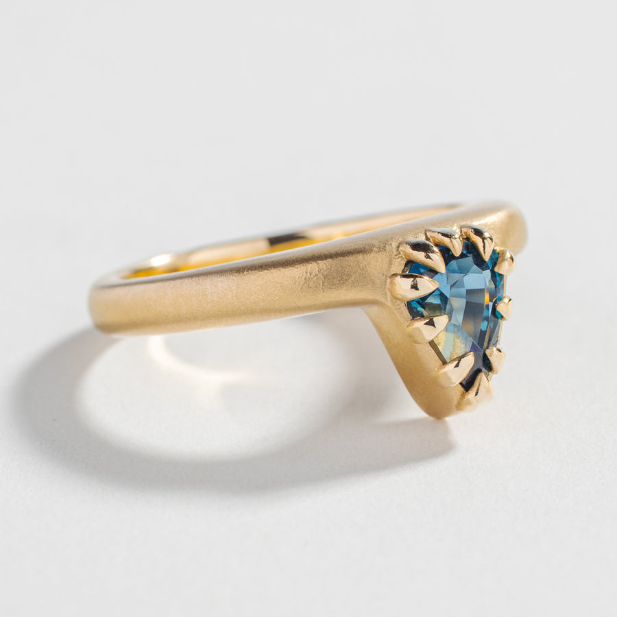 THE SPELLBOUND ENGAGEMENT RING | 14K GOLD & SAPPHIRE