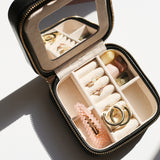 CUBE TRAVEL JEWELRY CASE