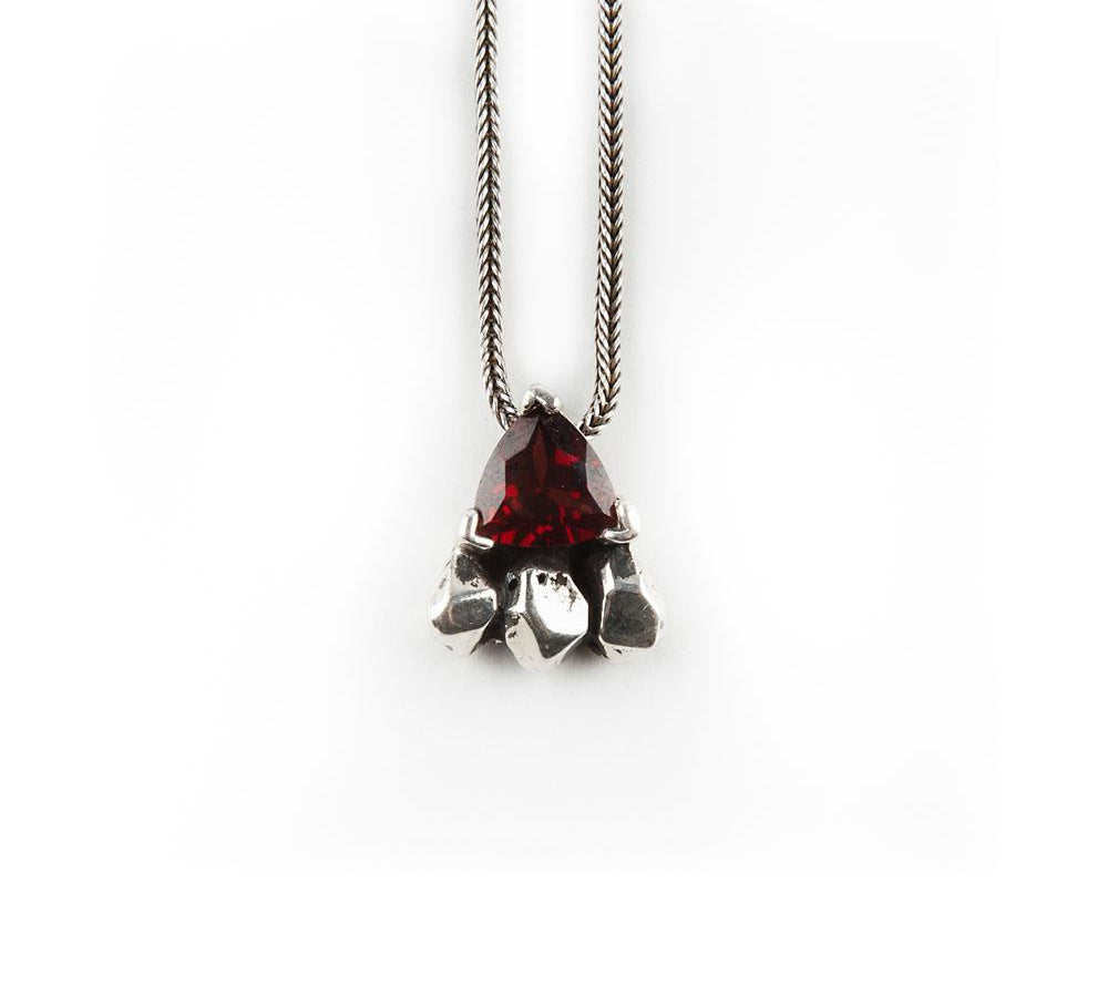 FEATHER SPEAR NECKLACE | SILVER & GARNET - AngelaMonacojewelry