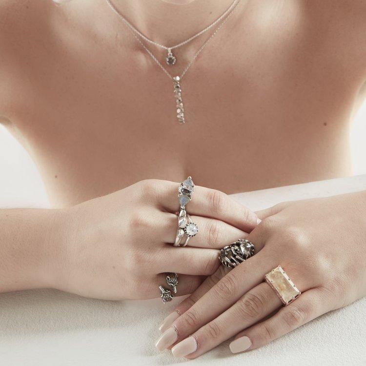 MATRIX HALO NECKLACE | SILVER & LABRADORITE - AngelaMonacojewelry