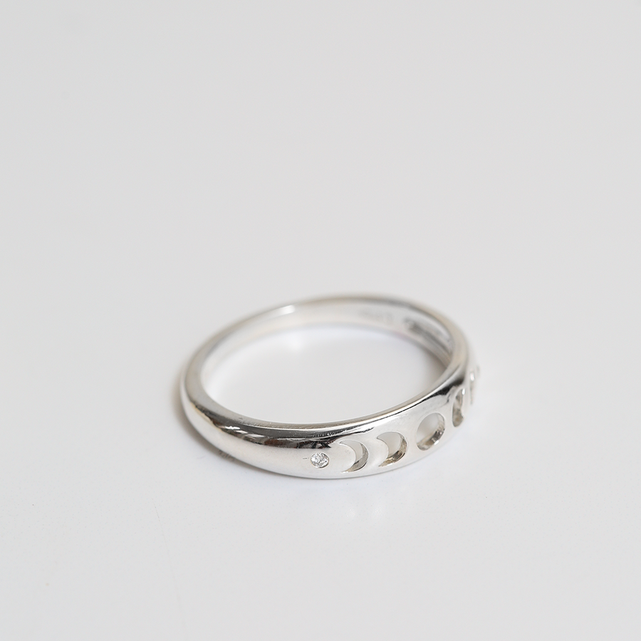 EVERYDAY MOON PHASE RING